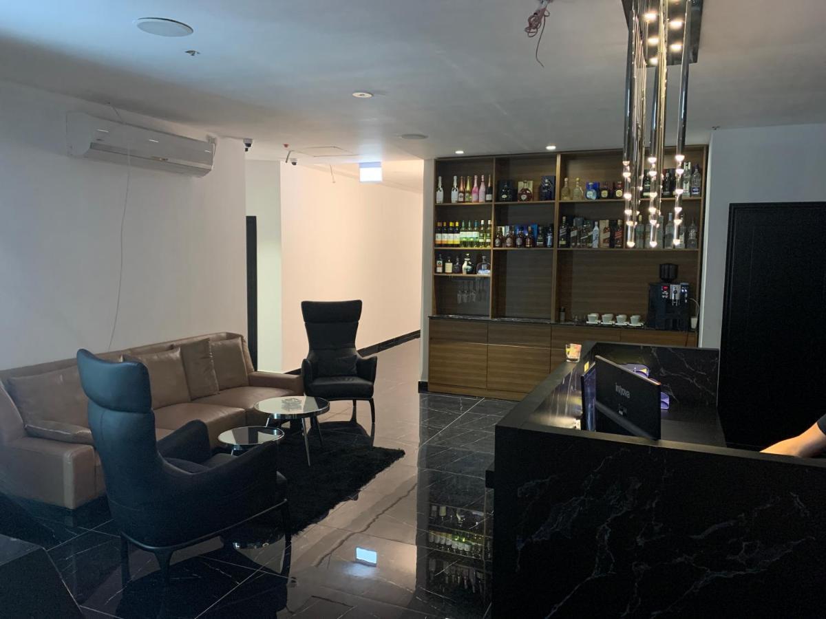 ראשון לציון Royal Hotel מראה חיצוני תמונה